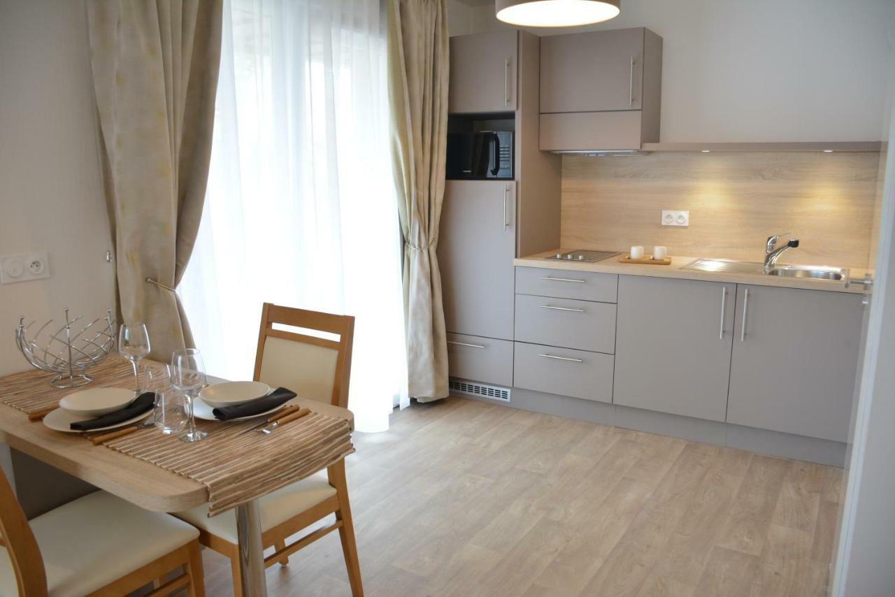 Aparthotel Domitys - Les Megalithes Roses Perros-Guirec Exteriér fotografie